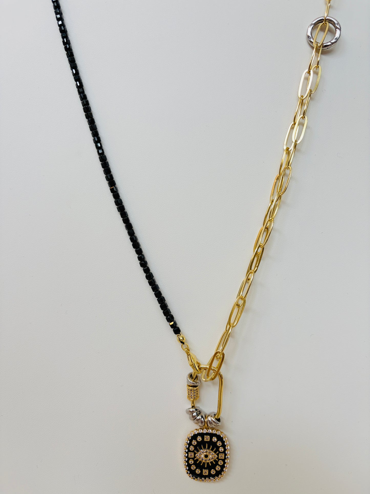 Shadow Gaze Talisman Necklace - (SURPRISE)