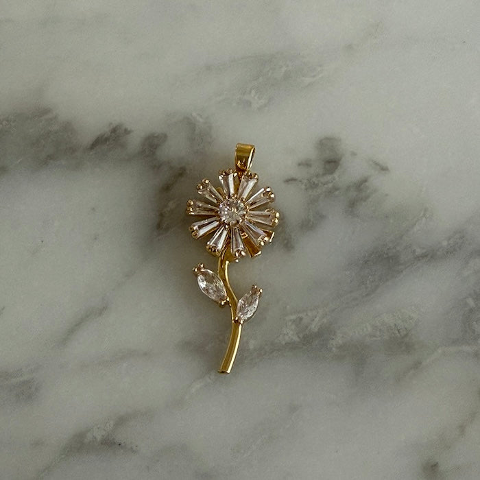 Interactive Spinning Daisy Charm (SURPRISE)