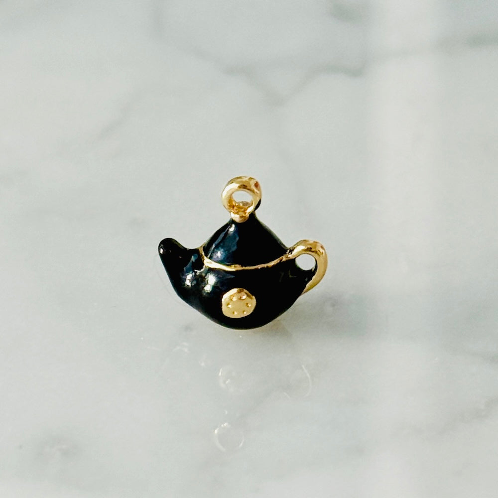 JAPAN Black Teapot Charm (SURPRISE)