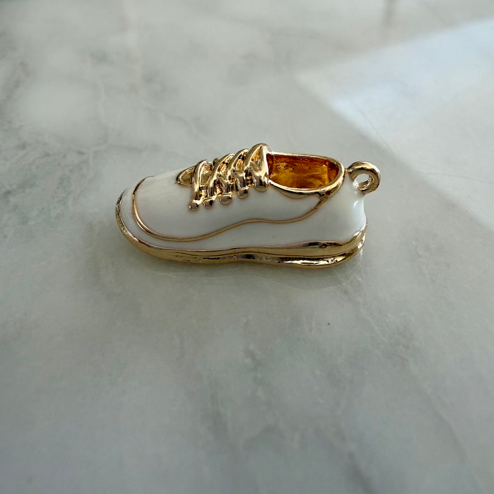 Tokyo Street Sneaker Charm - JAPAN (SURPRISE)