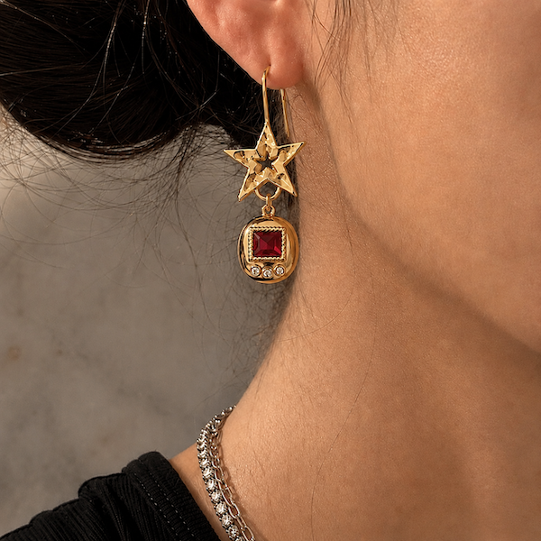 Virtual Pet Star Earrings - SOFT RED - GOLD STARS (CORE COLLECTION)