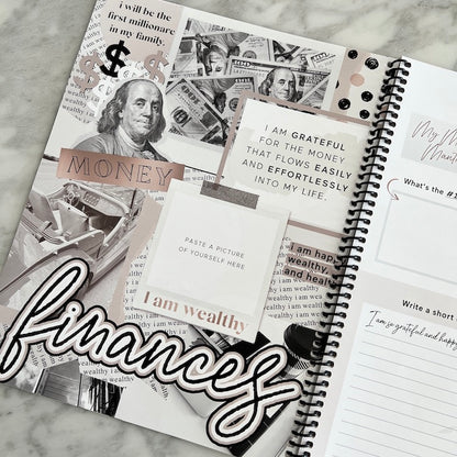 Vision Board Book [UNIVERSE]